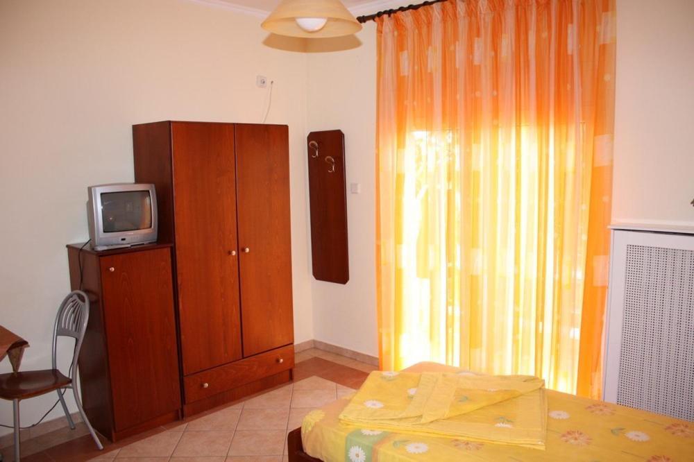 Guesthouse Liogerma Káto Loutrákion Zewnętrze zdjęcie