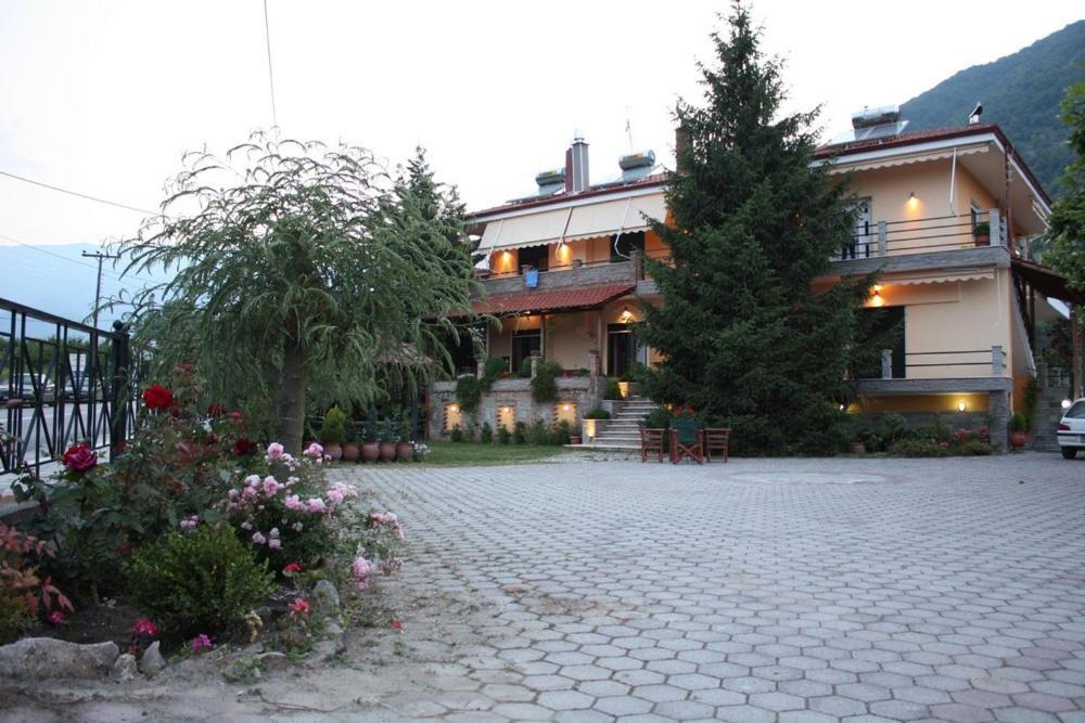 Guesthouse Liogerma Káto Loutrákion Zewnętrze zdjęcie