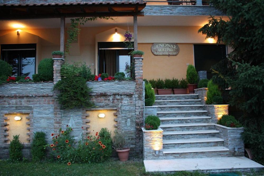 Guesthouse Liogerma Káto Loutrákion Zewnętrze zdjęcie