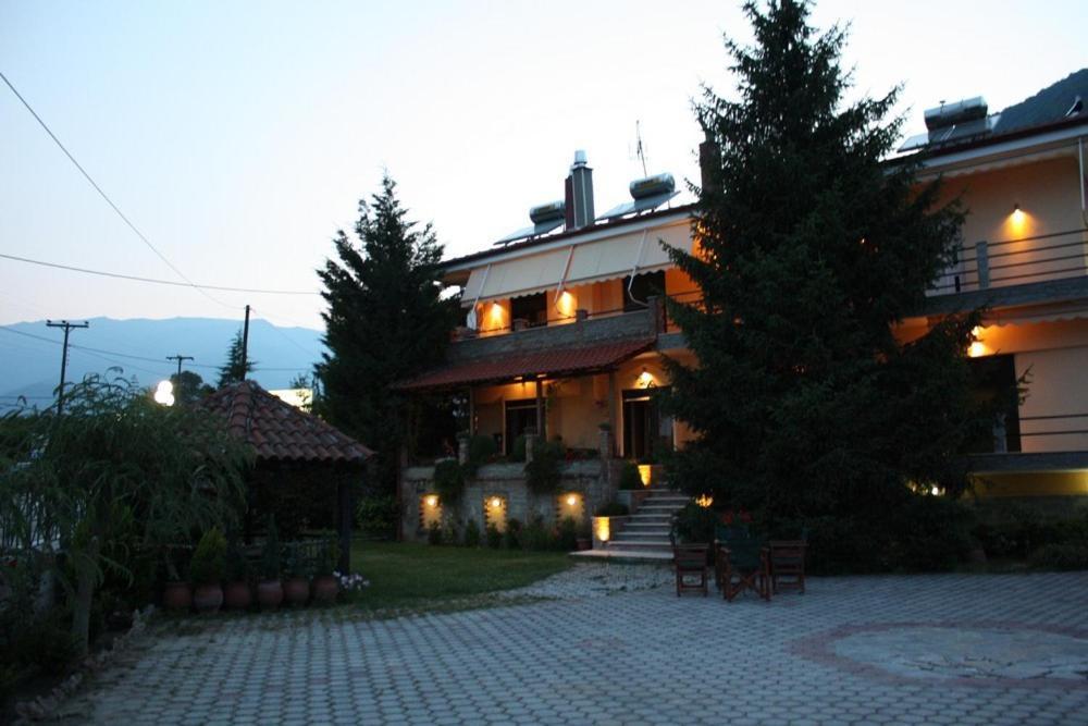 Guesthouse Liogerma Káto Loutrákion Zewnętrze zdjęcie
