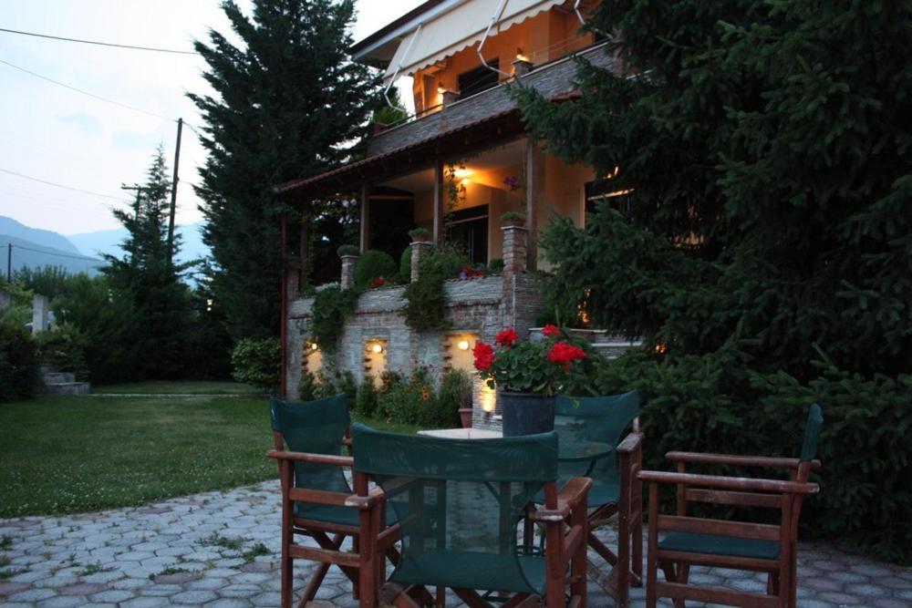 Guesthouse Liogerma Káto Loutrákion Zewnętrze zdjęcie