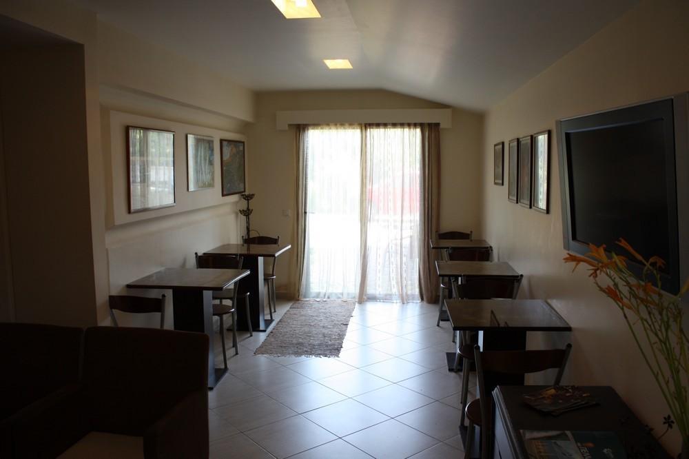 Guesthouse Liogerma Káto Loutrákion Zewnętrze zdjęcie